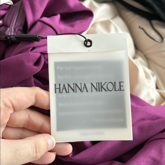 Chic Halter Midi Dress in Deep Purple - Picture 5 of 5